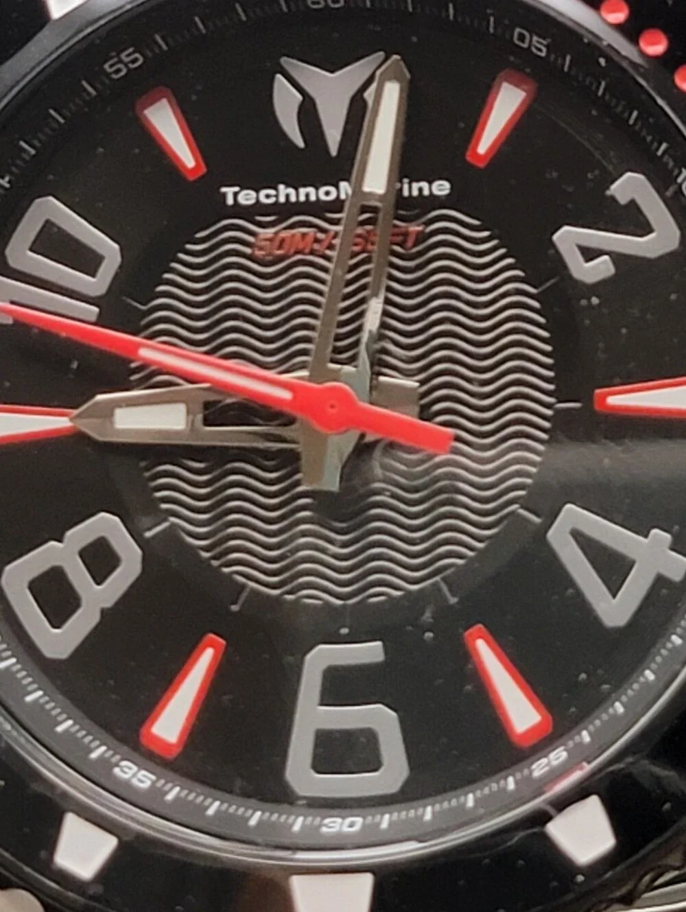 NEW 🏁 TechnoMarine Racing Legends Men's Watch - 44mm. Black Red White TM-525014